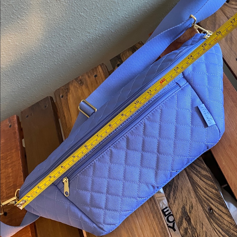 Canvelle Limited Oversized Quilted Fanny Pack - Picture 4 of 4